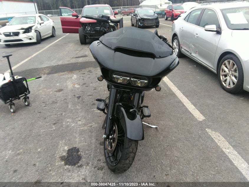 VIN 1HD1KTC16JB679099 2018 HARLEY-DAVIDSON FLTRXS ROAD GLIDE SPECIAL