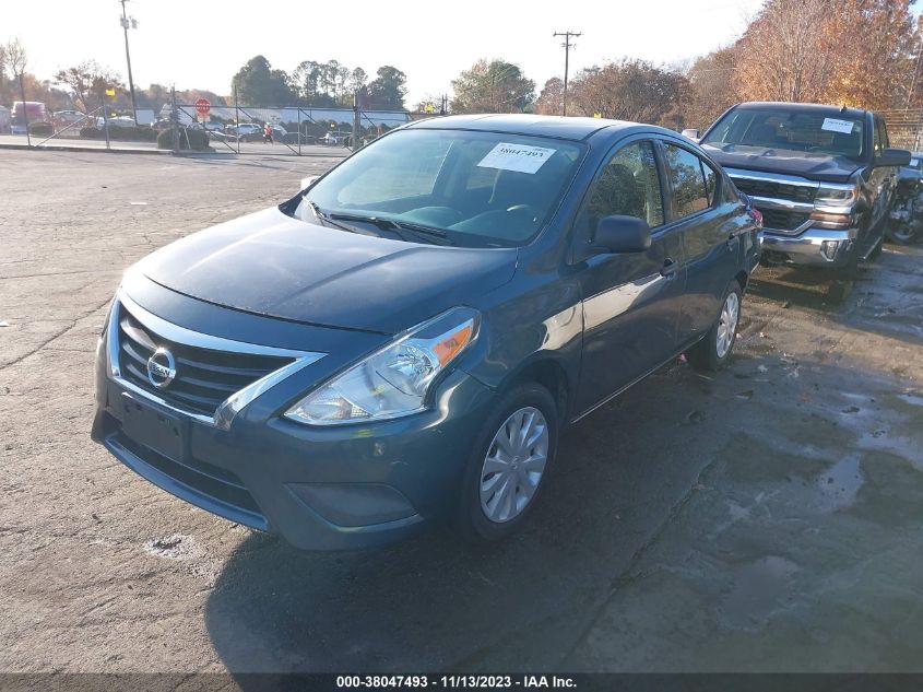2015 NISSAN VERSA 1.6 S - 3N1CN7APXFL881680