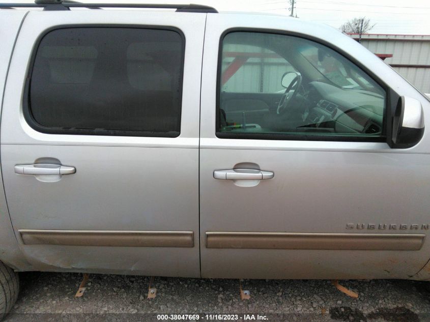2014 CHEVROLET SUBURBAN 1500 LT - 1GNSCJE02ER124182