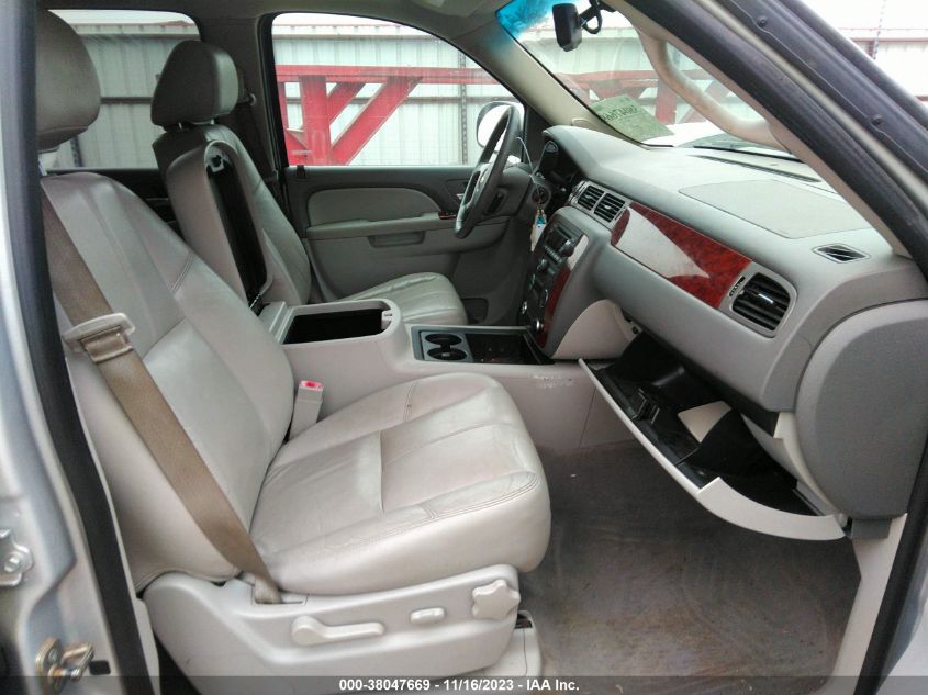 2014 CHEVROLET SUBURBAN 1500 LT - 1GNSCJE02ER124182