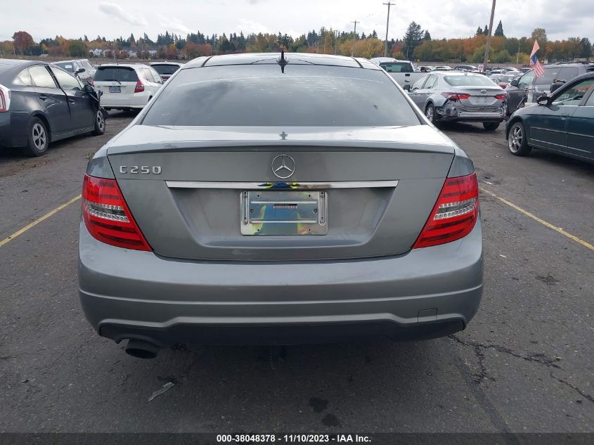 2013 MERCEDES-BENZ C 250 WDDGJ4HB5DF998437