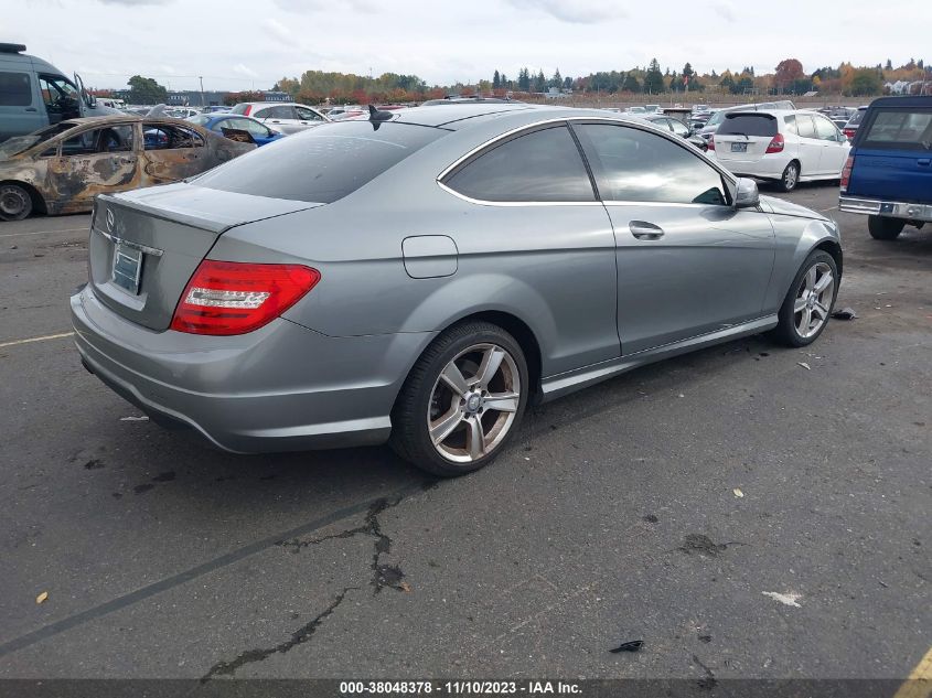 2013 MERCEDES-BENZ C 250 WDDGJ4HB5DF998437
