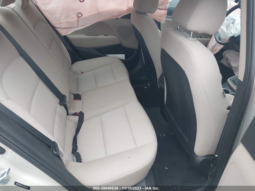 VIN 5NPD74LF6JH366277 2018 HYUNDAI ELANTRA SE