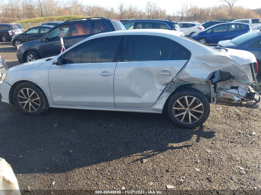 2017 VOLKSWAGEN JETTA 1.4T SE - 3VWDB7AJ9HM273892