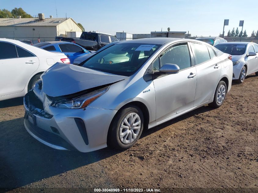 JTDKAMFU4N3172898 Toyota Prius L 2