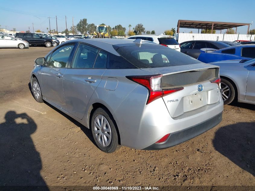 JTDKAMFU4N3172898 Toyota Prius L 3