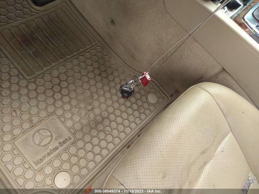 2013 MERCEDES-BENZ C 250 SPORT/LUXURY - WDDGF4HB7DR251647