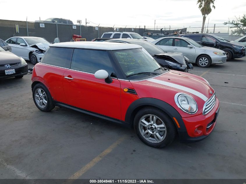 2013 MINI COOPER HARDTOP - WMWSU3C59DT687034