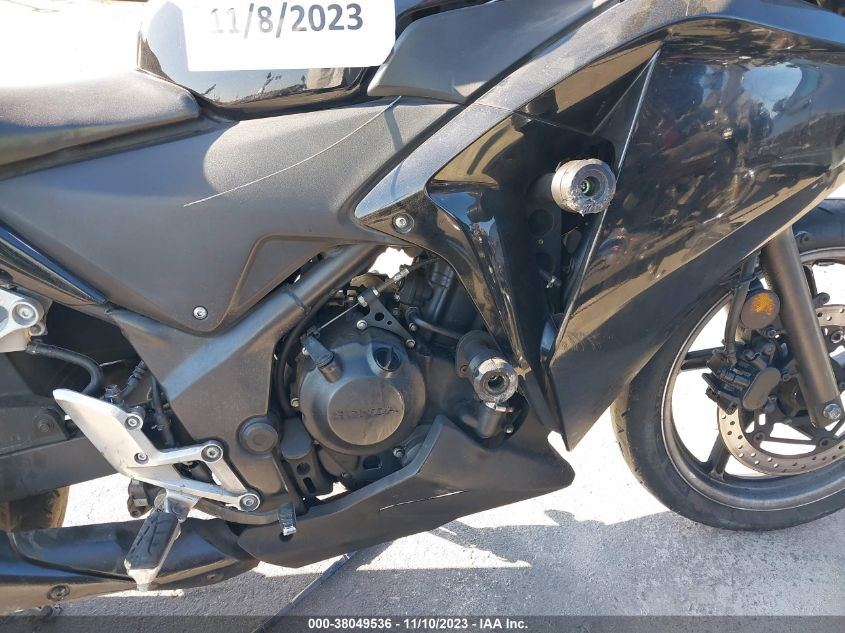 2012 HONDA CBR250 R MLHMC4102C5201563