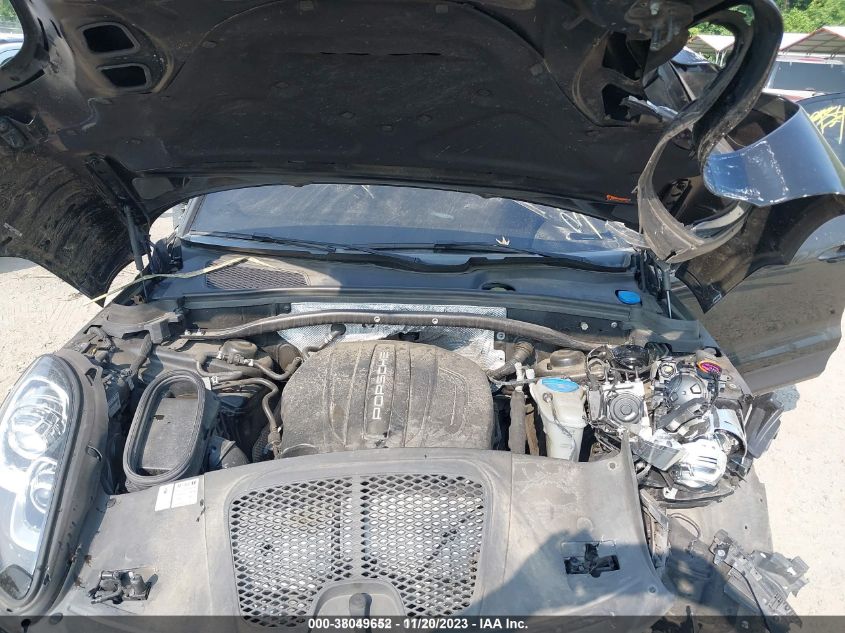 2018 PORSCHE MACAN - WP1AA2A57JLB00831