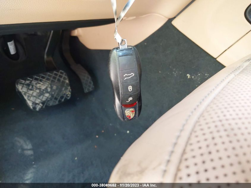 2018 PORSCHE MACAN - WP1AA2A57JLB00831