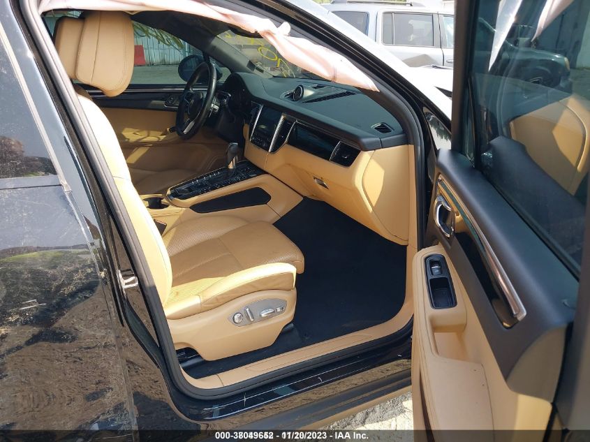 2018 PORSCHE MACAN - WP1AA2A57JLB00831