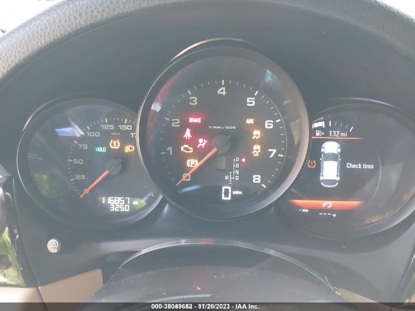 2018 PORSCHE MACAN - WP1AA2A57JLB00831