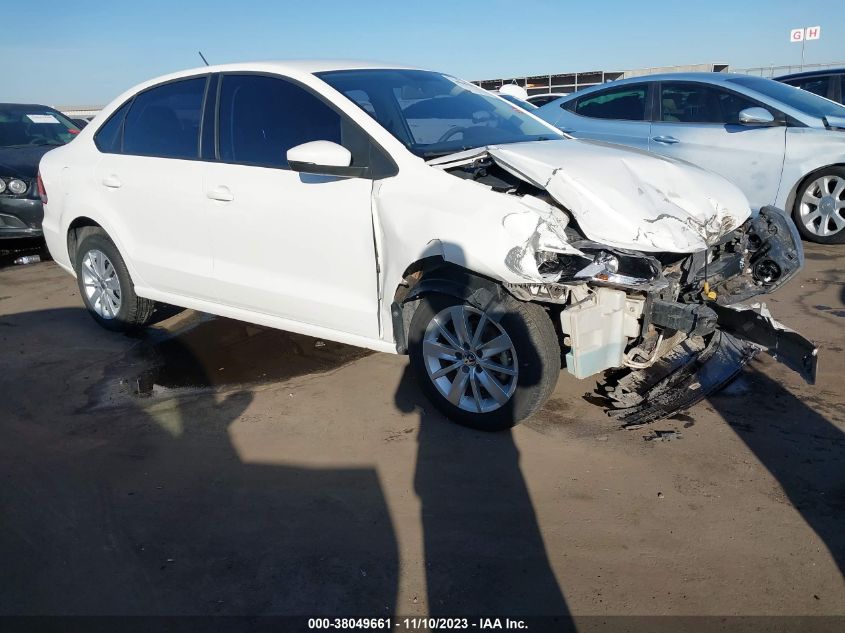 2017 VOLKSWAGEN VENTO MEX522603HT025866