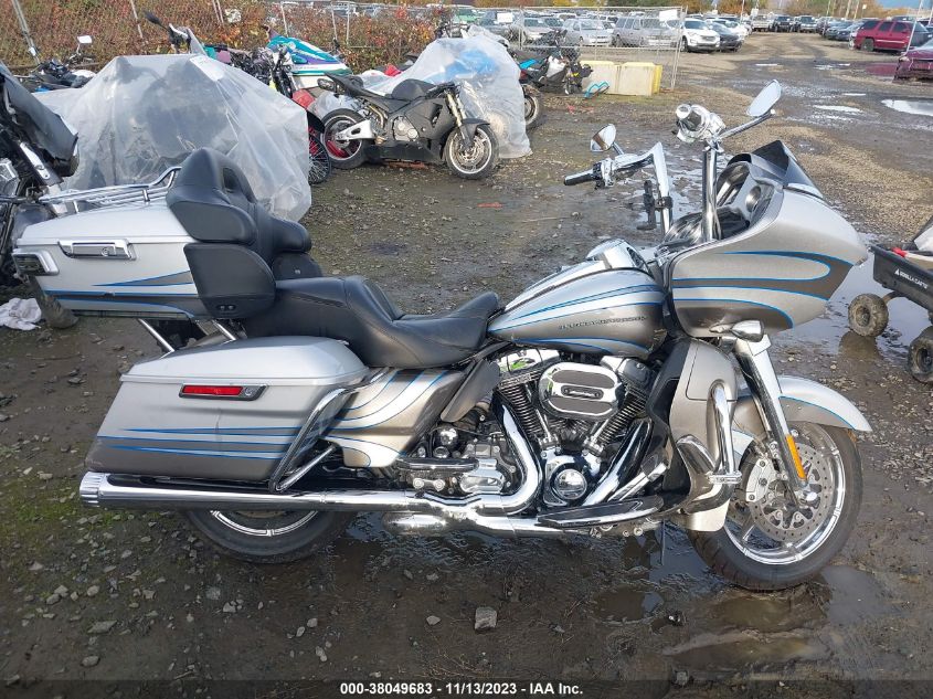 2016 HARLEY-DAVIDSON FLTRUSE CVO ROAD GLIDE 1HD1TAN19GB950096