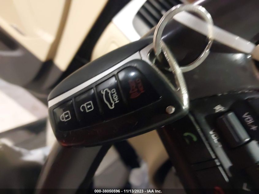 2016 HYUNDAI GENESIS 3.8 - KMHGN4JE7GU137579