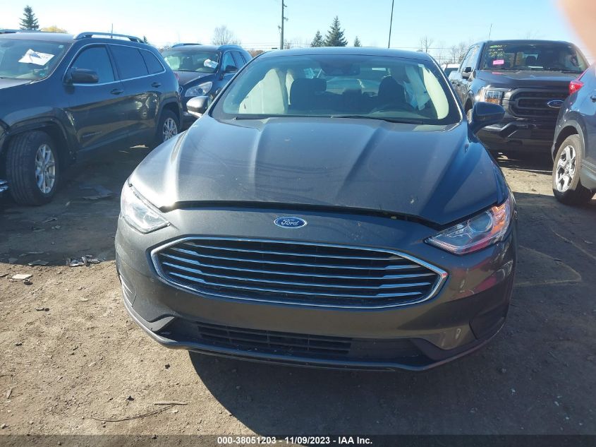 3FA6P0HD2LR109339 Ford Fusion SE 12