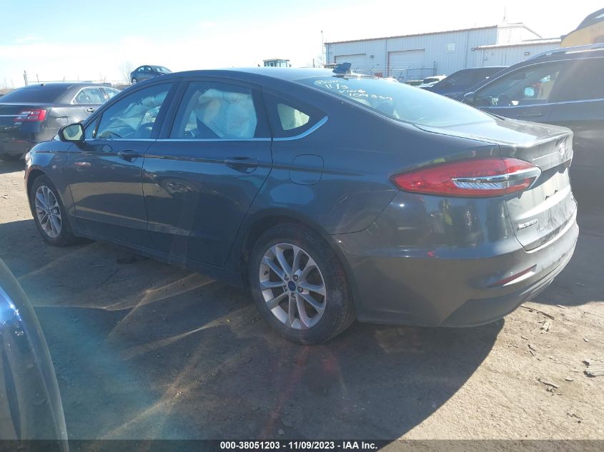 3FA6P0HD2LR109339 Ford Fusion SE 14