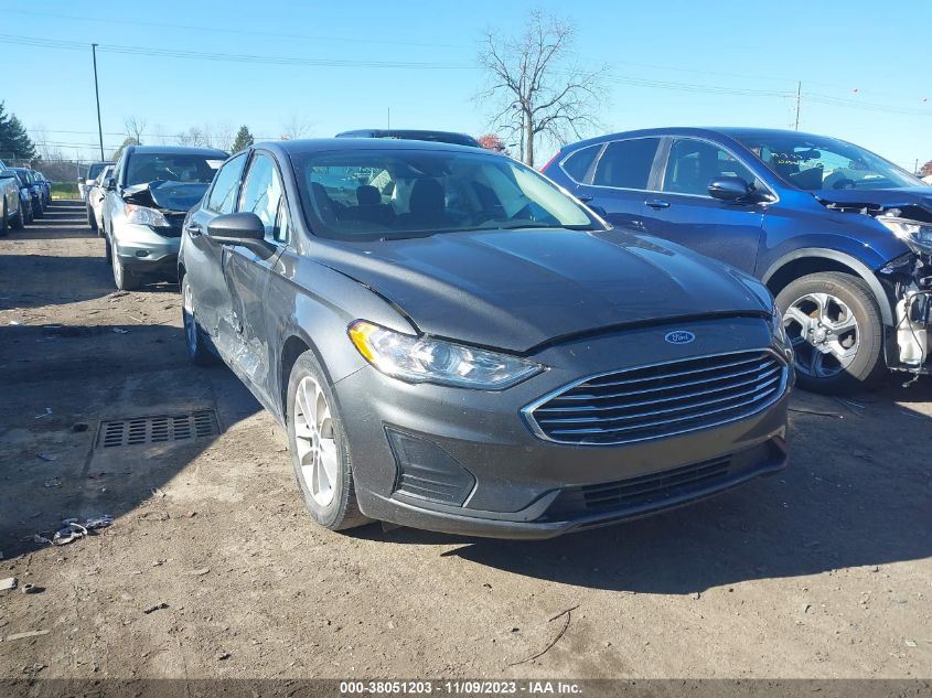 3FA6P0HD2LR109339 Ford Fusion SE