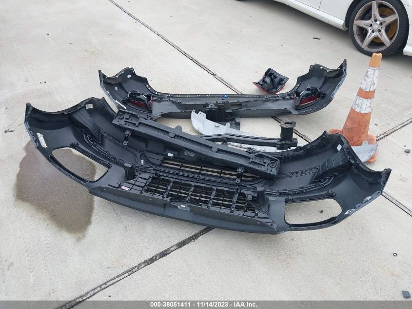 2023 HYUNDAI VENUE SEL - KMHRC8A31PU251369