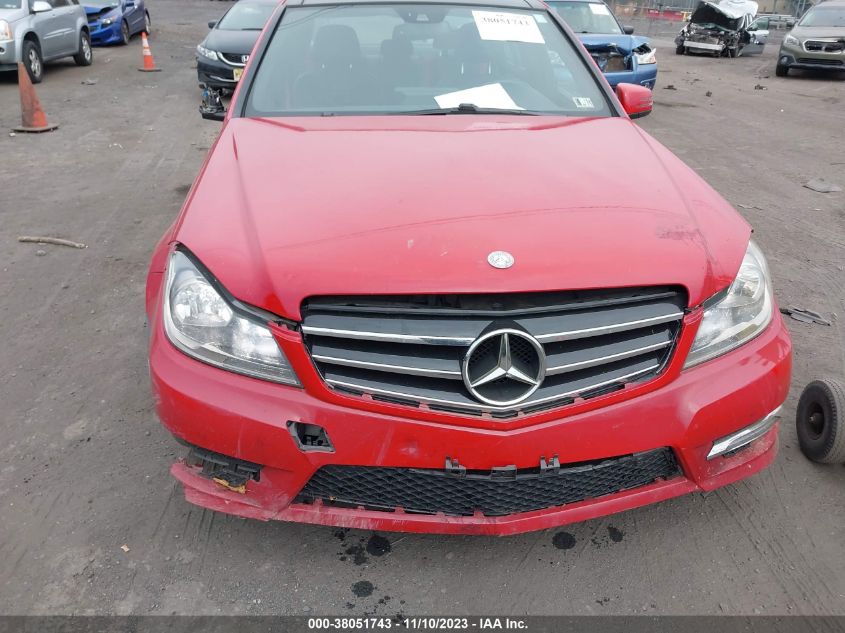 2013 MERCEDES-BENZ C 250 SPORT/LUXURY WDDGF4HB6DA861344