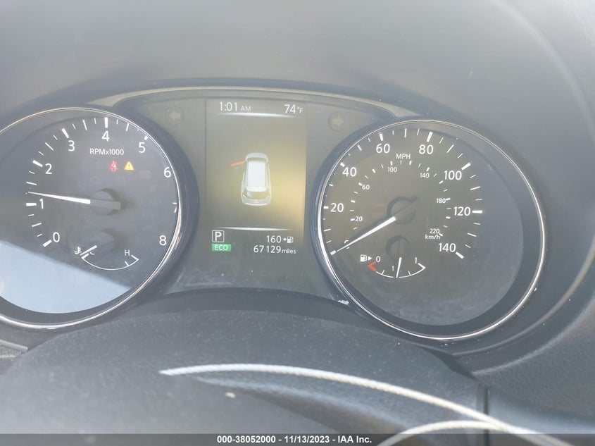 VIN KNMAT2MV5HP600562 2017 NISSAN ROGUE S/SV