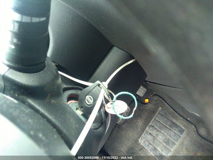 2013 NISSAN ROGUE S - JN8AS5MT1DW552839