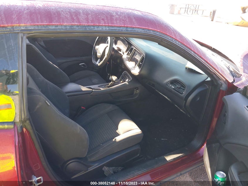 VIN 2C3CDZAG6KH596249 2019 DODGE CHALLENGER SXT