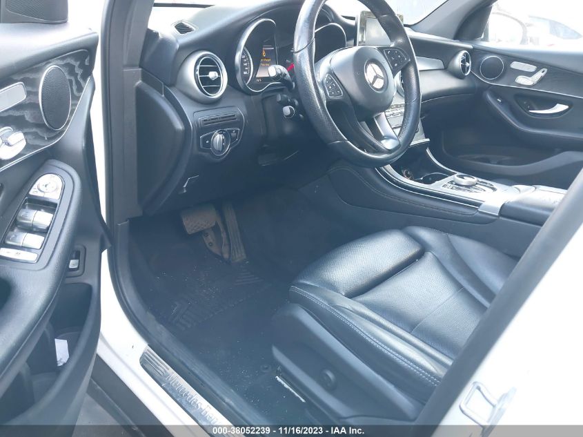 2018 MERCEDES-BENZ GLC 300 - WDC0G4JBXJV097404