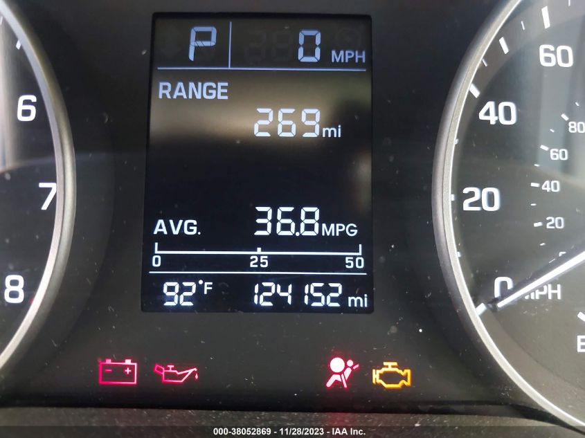 2017 HYUNDAI ELANTRA SE/VALUE/LIMITED - 5NPD84LF2HH155665