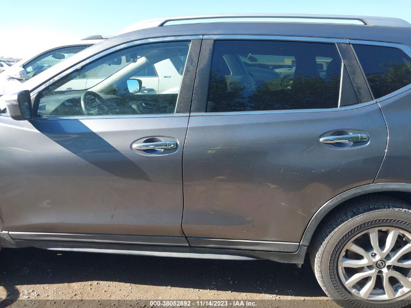 VIN KNMAT2MV8JP592995 2018 NISSAN ROGUE S/SV
