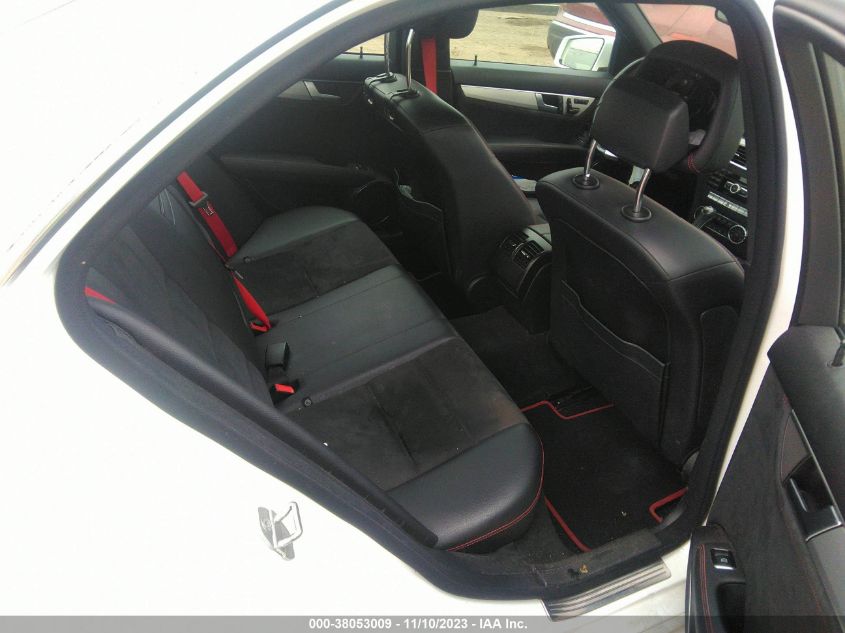 2013 MERCEDES-BENZ C 300 LUXURY 4MATIC - WDDGF8ABXDR261624