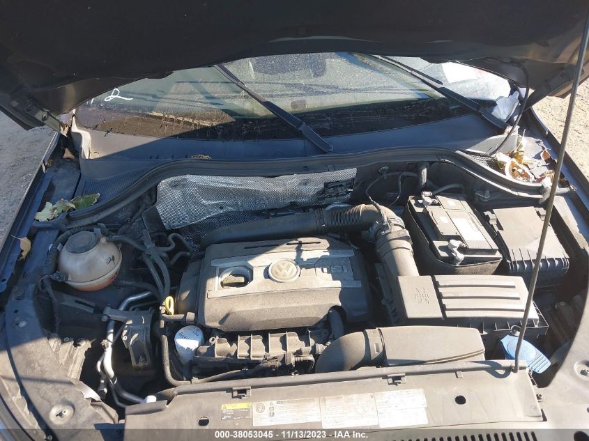 2017 VOLKSWAGEN TIGUAN S/LIMITED - WVGBV7AX1HK054384