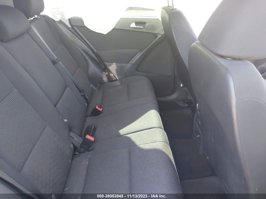 2017 VOLKSWAGEN TIGUAN S/LIMITED - WVGBV7AX1HK054384