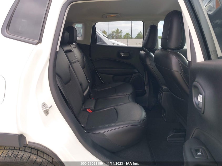 VIN 3C4NJCBB3LT110471 2020 JEEP COMPASS ALTITUDE FWD