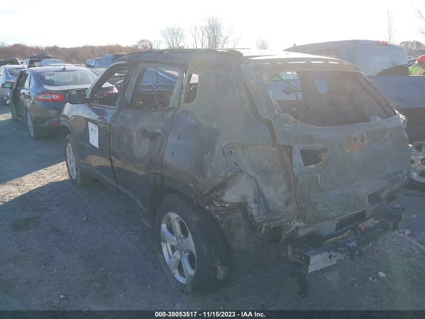 VIN 3C4NJDBB4JT423399 2018 JEEP COMPASS LATITUDE