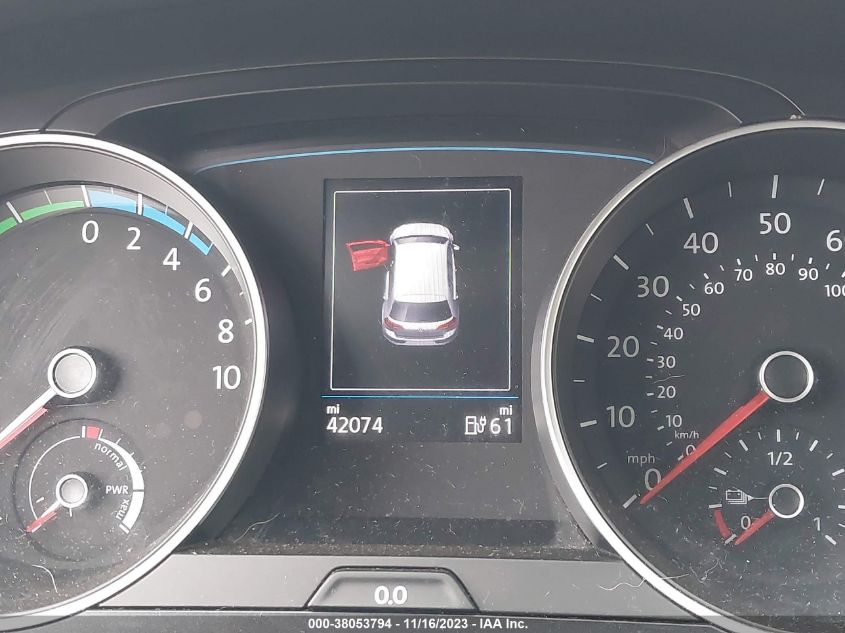 2019 VOLKSWAGEN E-GOLF SE - WVWKR7AU6KW908350