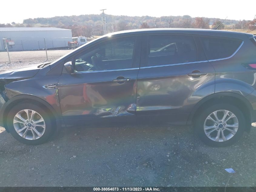 2017 FORD ESCAPE SE - 1FMCU9G93HUC97291