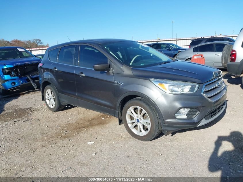 2017 FORD ESCAPE SE - 1FMCU9G93HUC97291