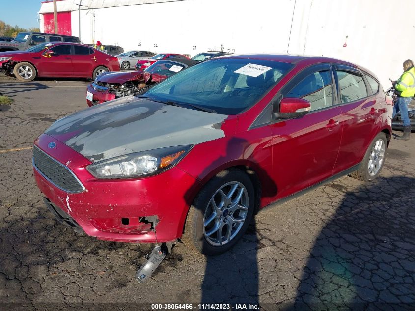 2015 FORD FOCUS SE - 1FADP3K22FL232853