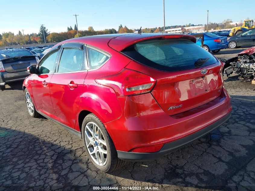 2015 FORD FOCUS SE - 1FADP3K22FL232853