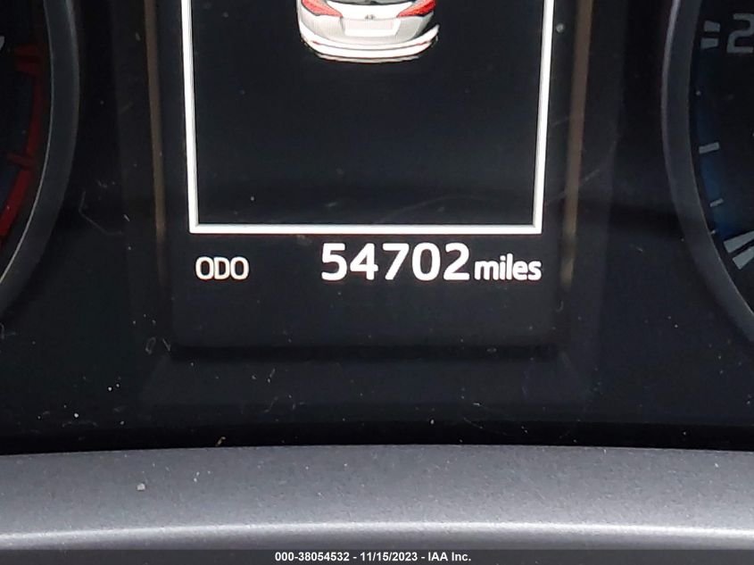 2017 TOYOTA RAV4 XLE - JTMWFREV8HJ143043