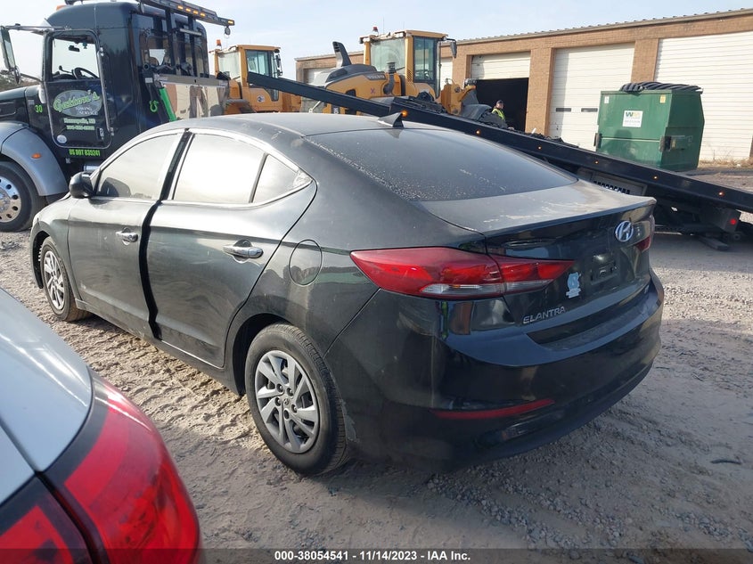 VIN KMHD74LF8HU373582 2017 HYUNDAI ELANTRA SE