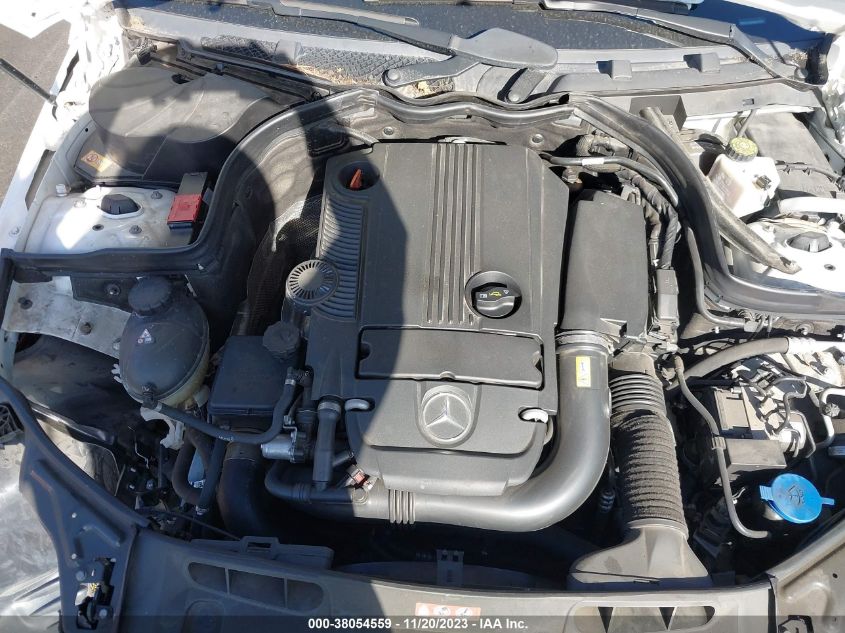 2014 MERCEDES-BENZ C 250 SPORT/LUXURY - WDDGF4HB8EA967330