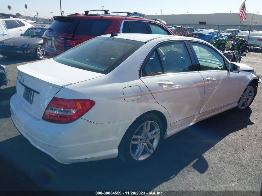 2014 MERCEDES-BENZ C 250 SPORT/LUXURY - WDDGF4HB8EA967330