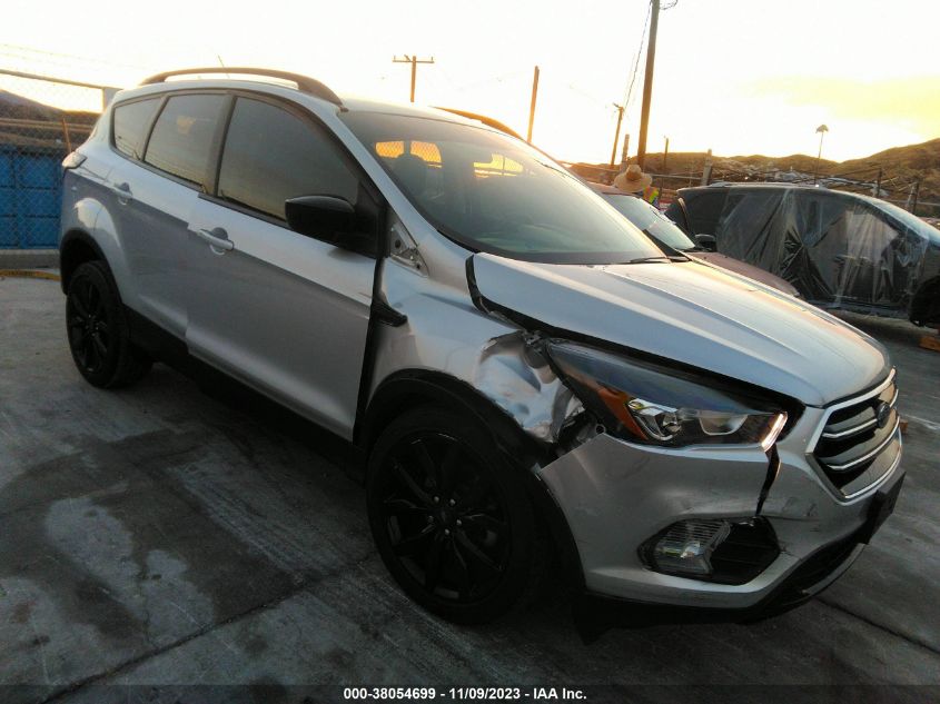 1FMCU0GD2JUD29797 2018 FORD ESCAPE, photo no. 1