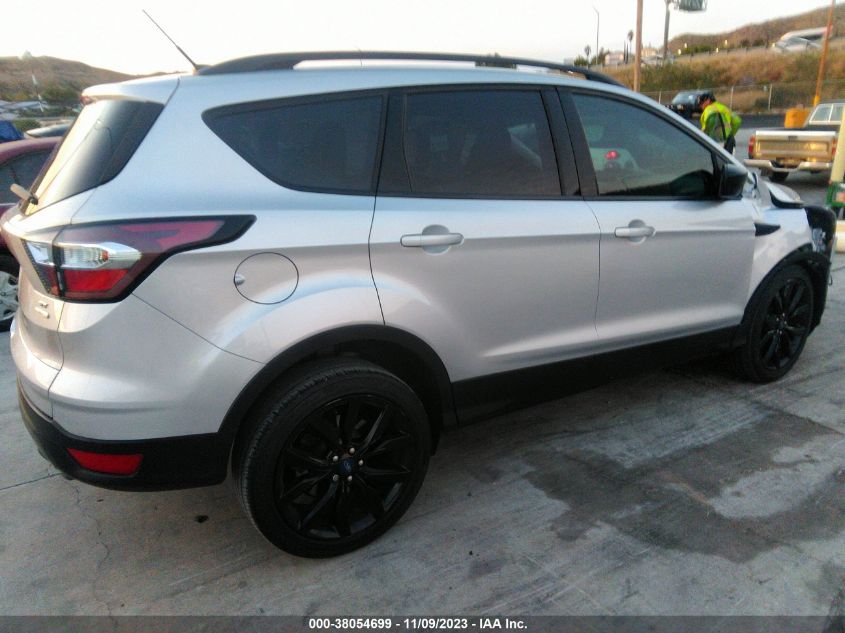 1FMCU0GD2JUD29797 2018 FORD ESCAPE, photo no. 4