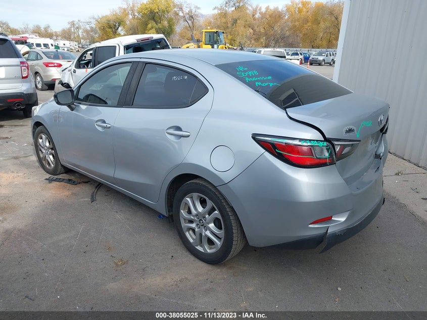 VIN 3MYDLBYV9HY166105 2017 TOYOTA YARIS IA