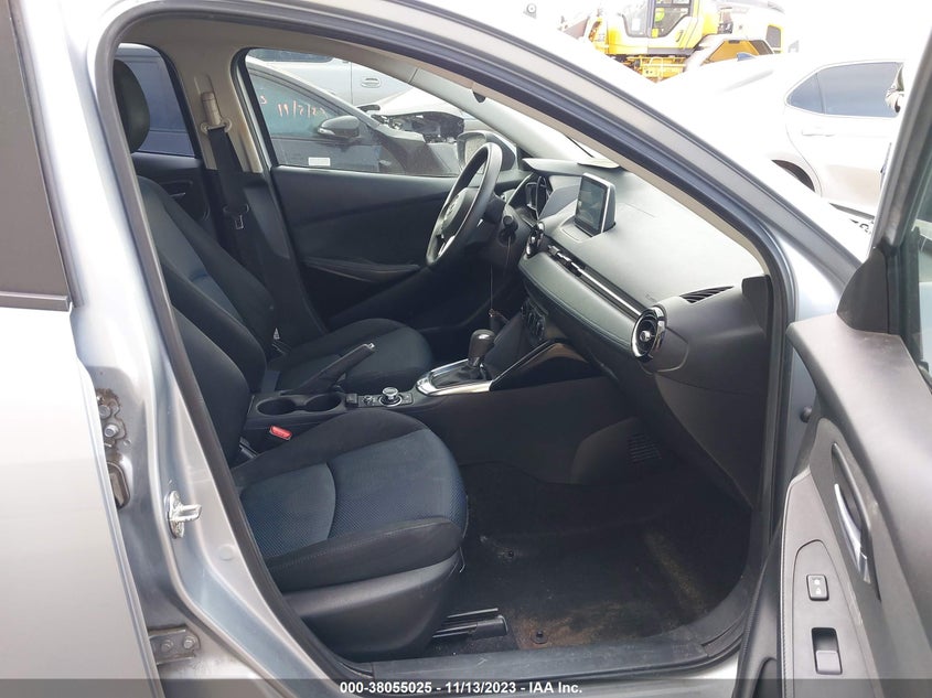 VIN 3MYDLBYV9HY166105 2017 TOYOTA YARIS IA