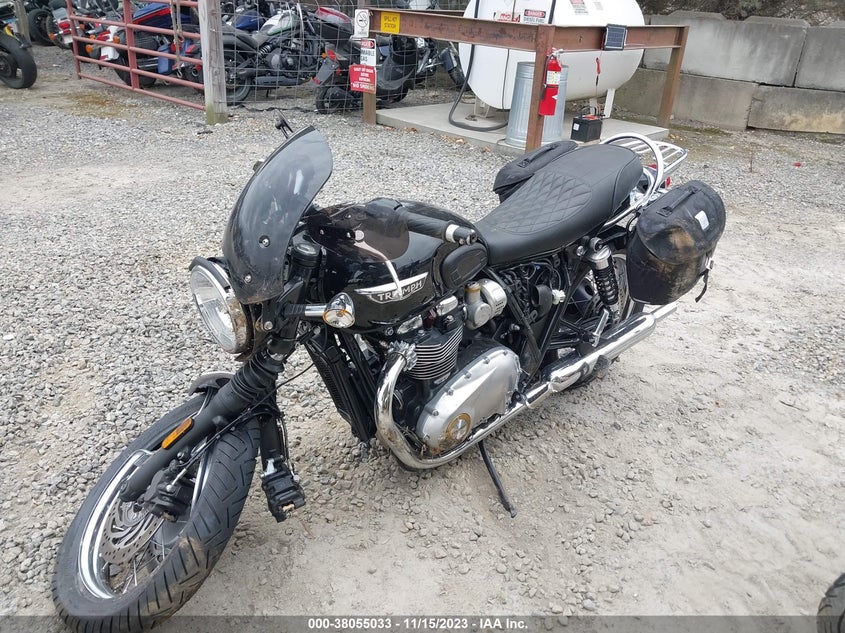 VIN SMTD40HL2HT829135 2017 TRIUMPH MOTORCYCLE BONNEVILLE T120/BLACK